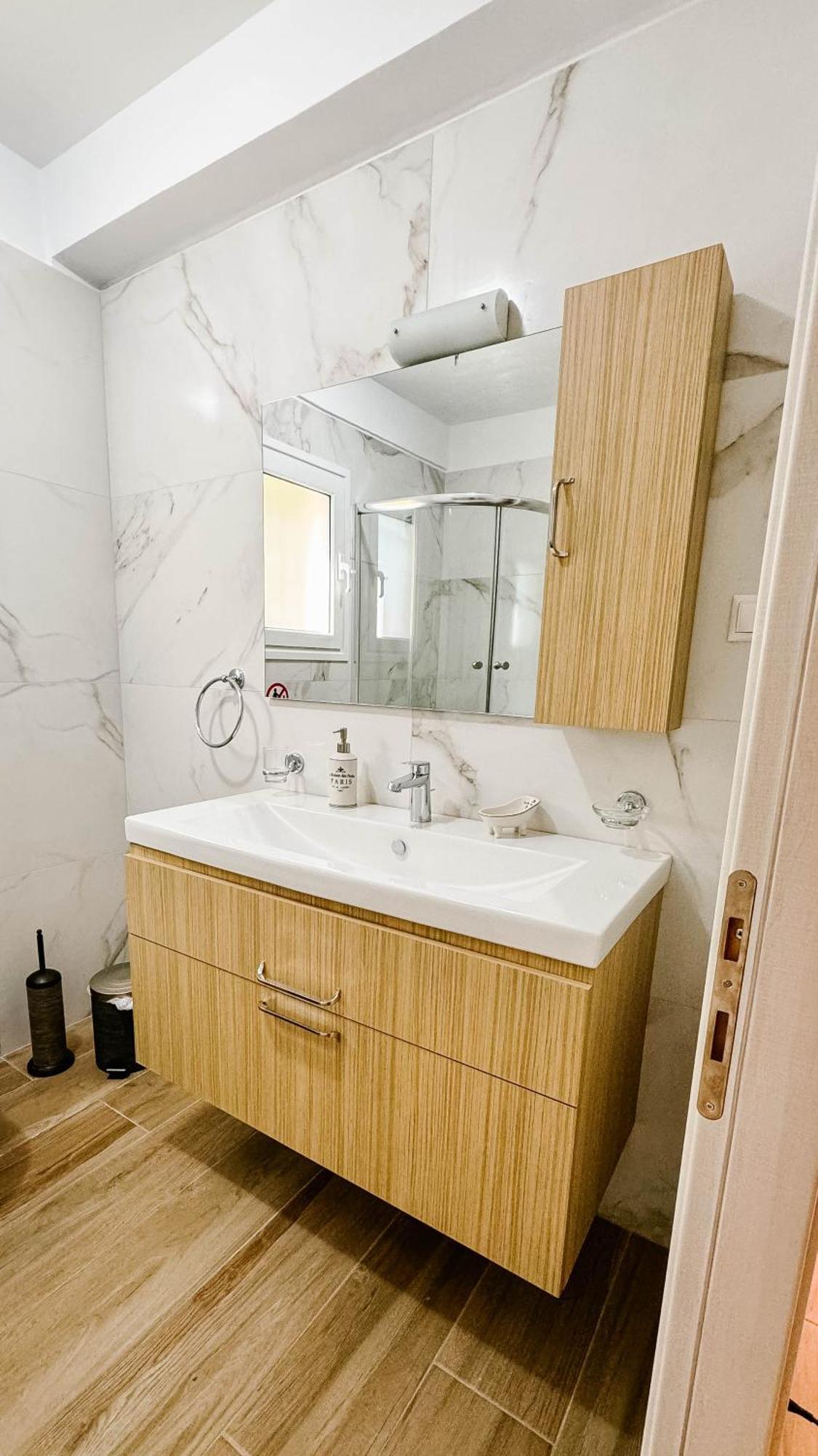 Lydia'S Inn 2 With Private Pool Melission Екстер'єр фото